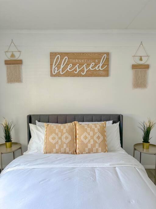 Sparkling Guest Home 2 Bedroom-15 Minutes To Clearwater Beach Exterior foto